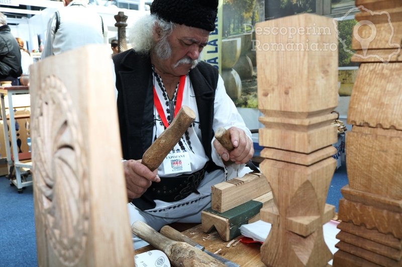 Simbolistica precreștină sau taina cioplitului în lemn cu meșterul Nicolae Rorau